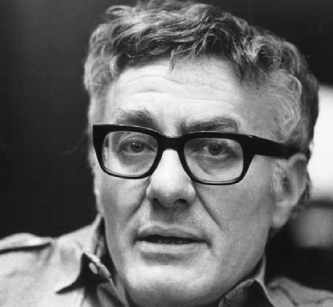 Tiyatronun Yazarlık Tanrısı 